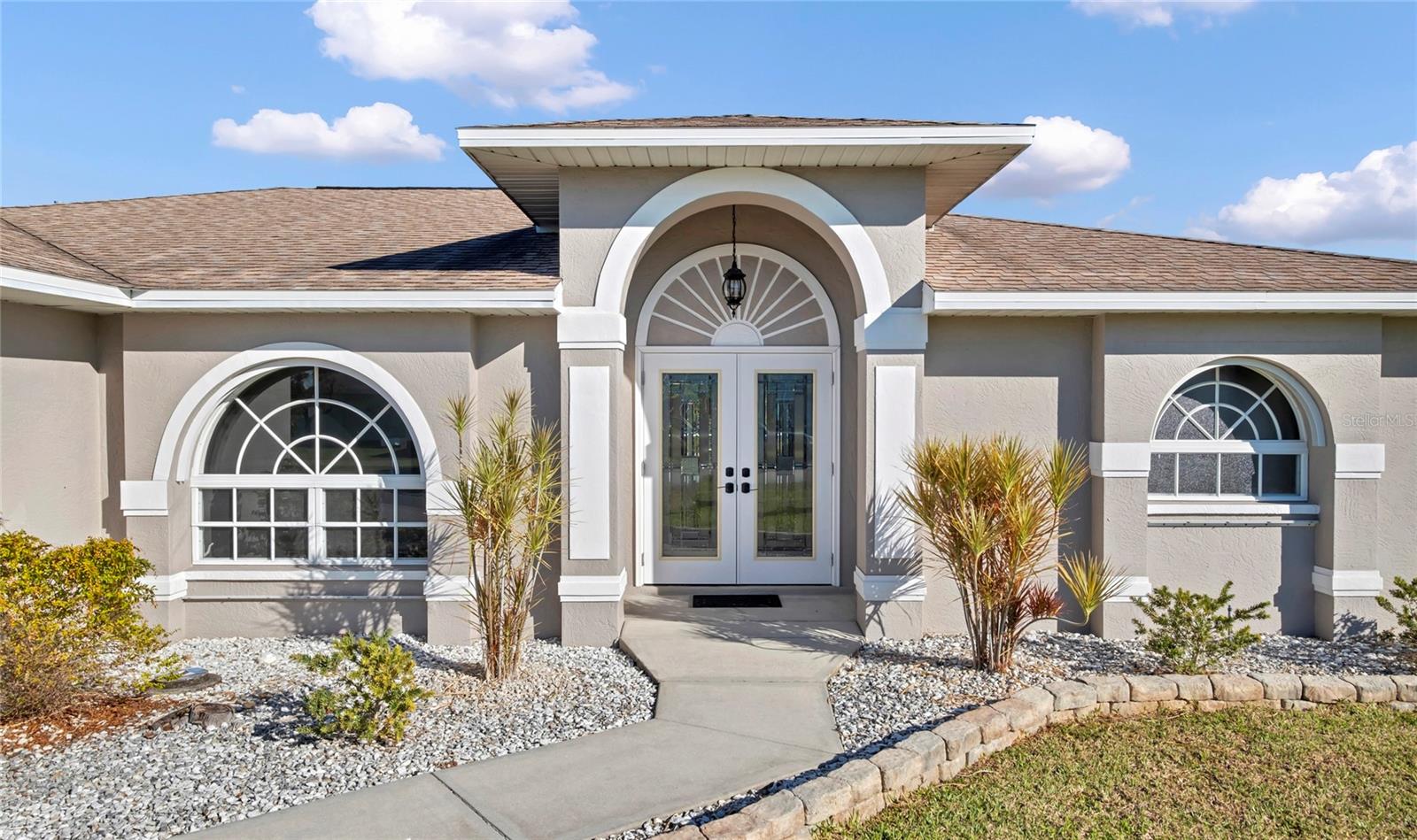 Single Family Residence in CAPE CORAL, FL - Daniel Dourado