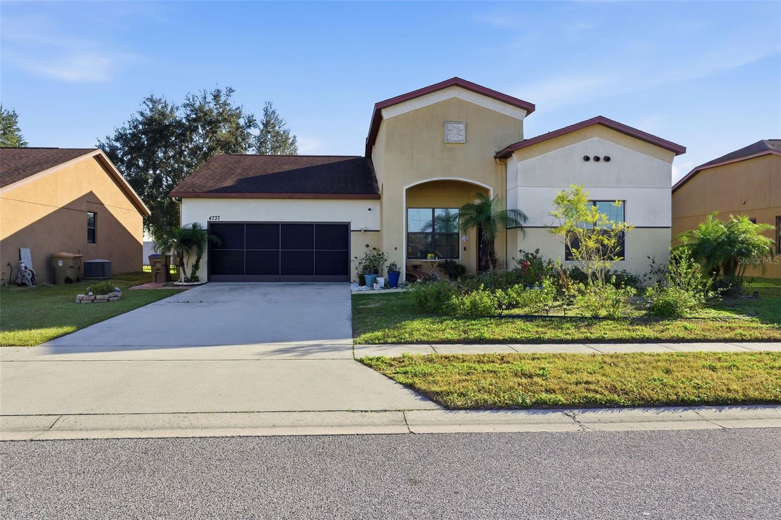 Single Family Residence in KISSIMMEE, FL - Daniel Dourado