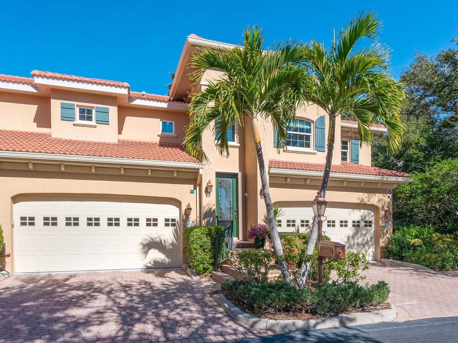 Condominium in SARASOTA, FL - Daniel Dourado