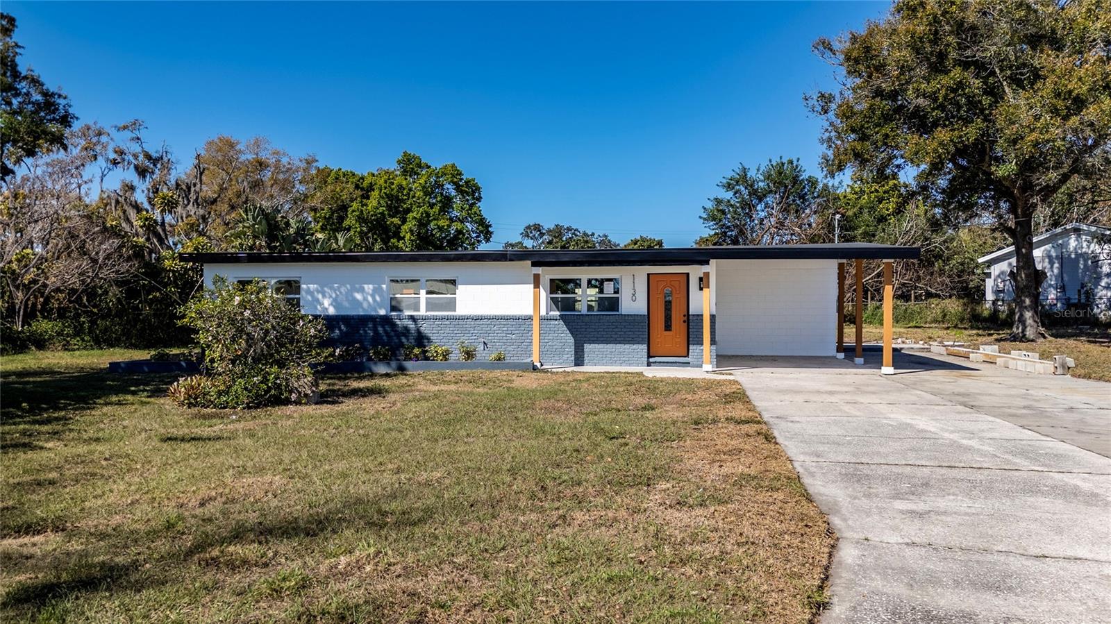 Single Family Residence in WINTER HAVEN, FL - Daniel Dourado