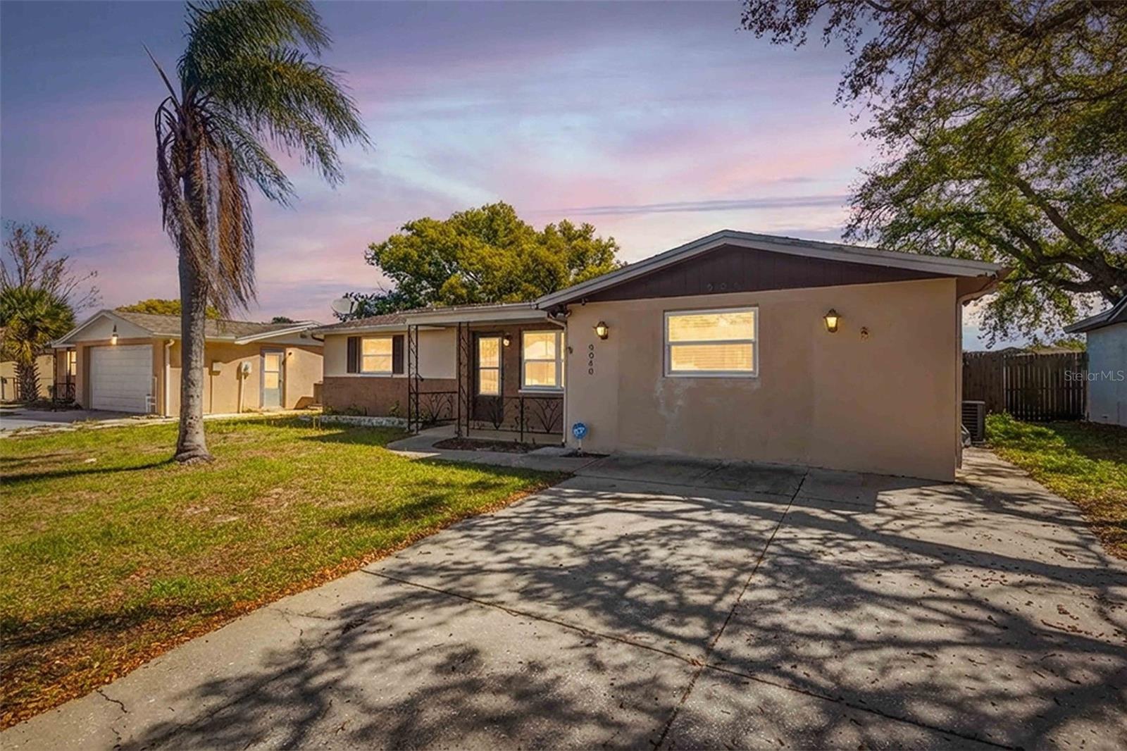 Single Family Residence in PORT RICHEY, FL - Daniel Dourado