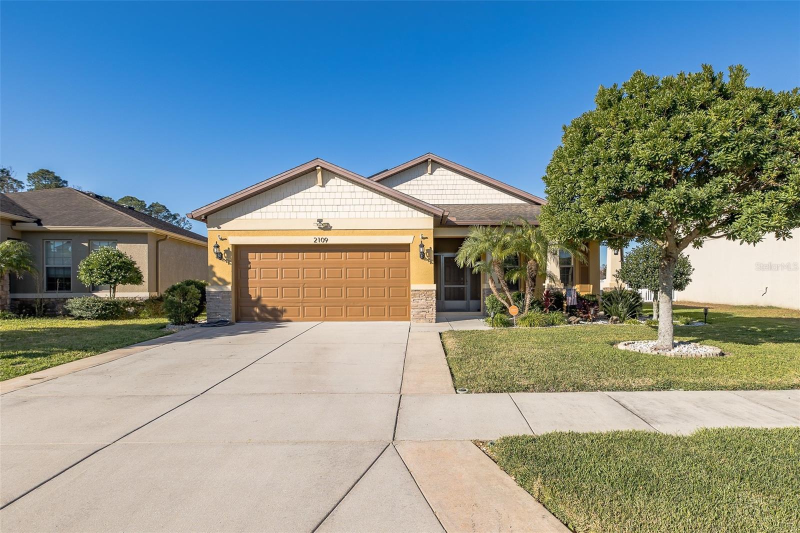 Single Family Residence em BROOKSVILLE, FL - Daniel Dourado