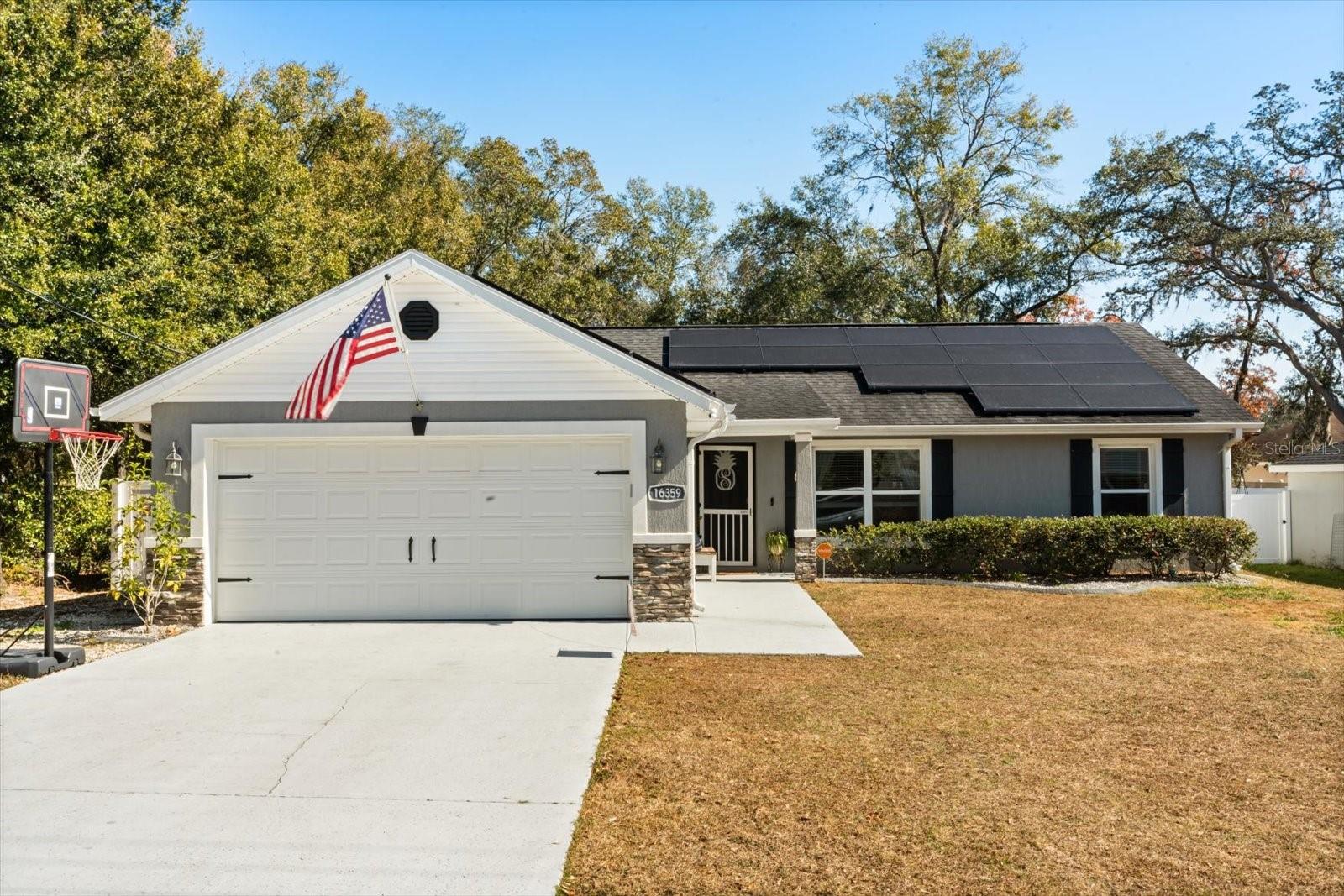 Single Family Residence in SUMMERFIELD, FL - Daniel Dourado