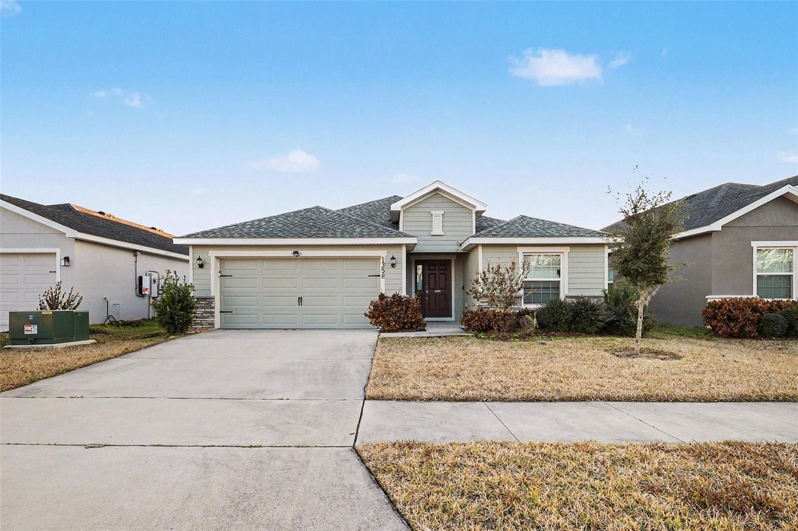 Single Family Residence in DAVENPORT, FL - Daniel Dourado