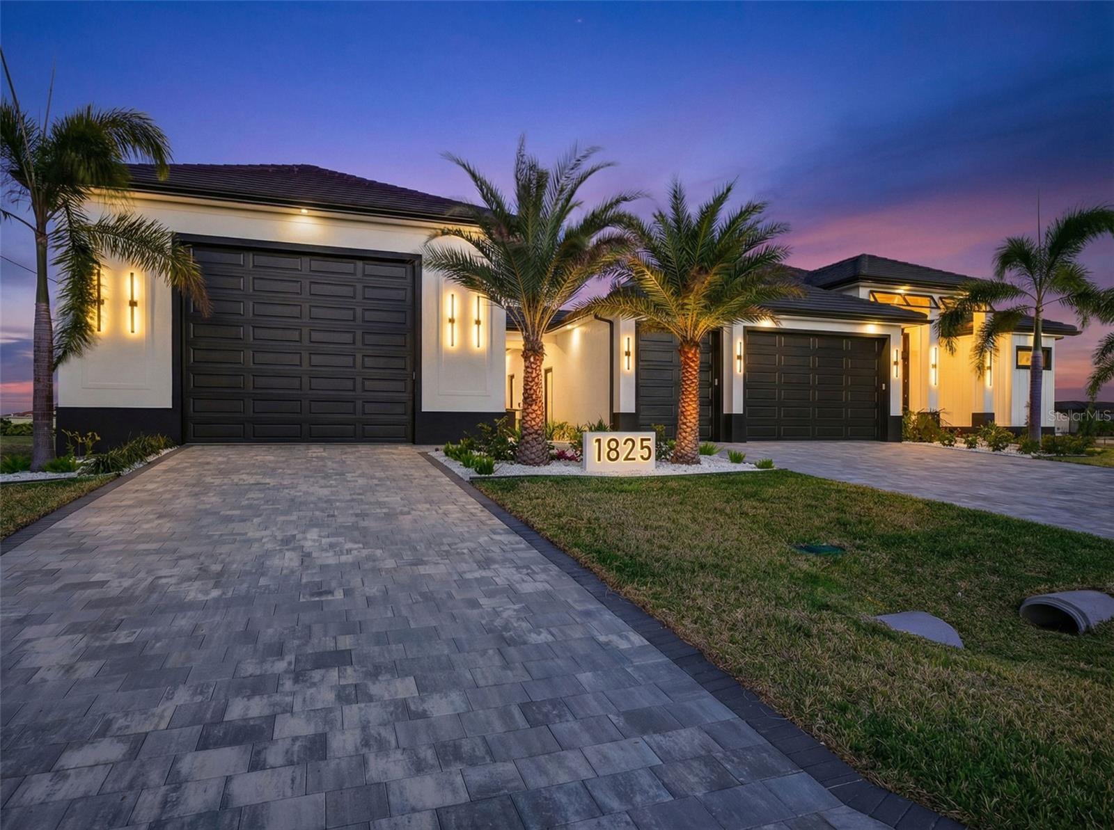 Single Family Residence in CAPE CORAL, FL - Daniel Dourado