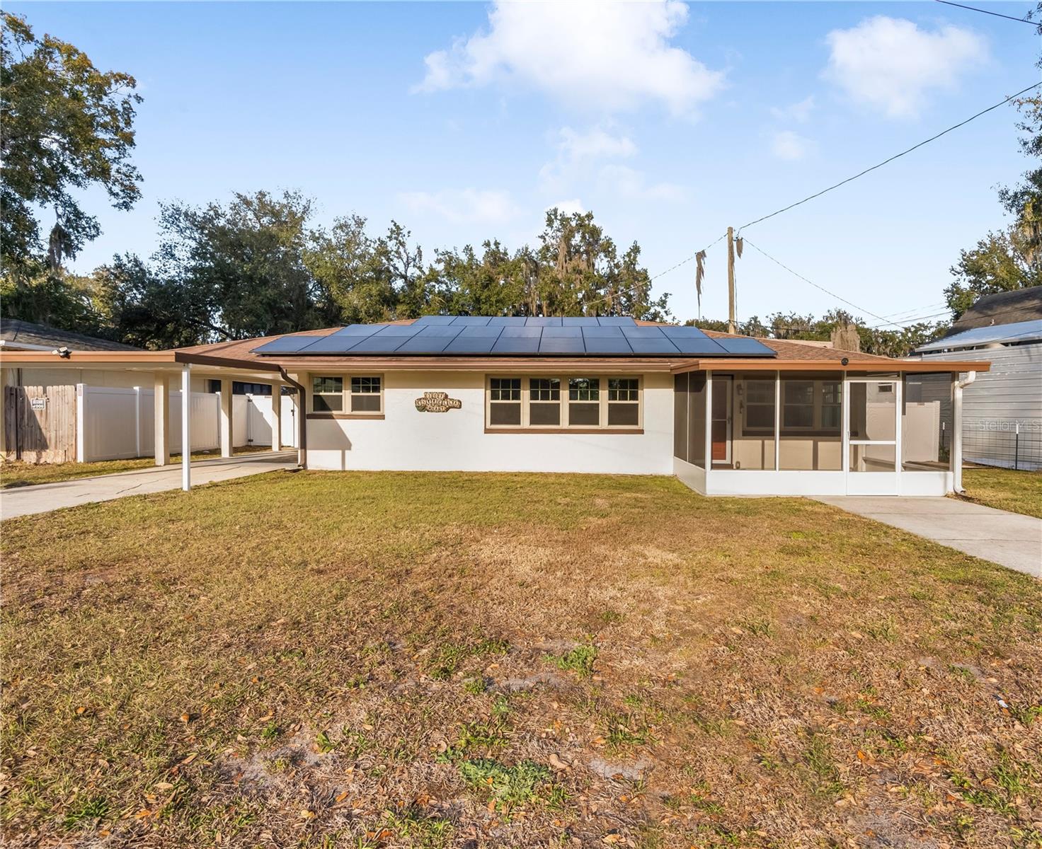 Single Family Residence in AUBURNDALE, FL - Daniel Dourado
