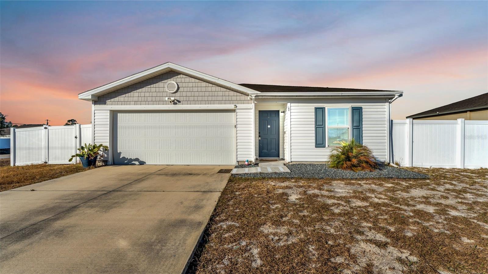 Single Family Residence in KISSIMMEE, FL - Daniel Dourado