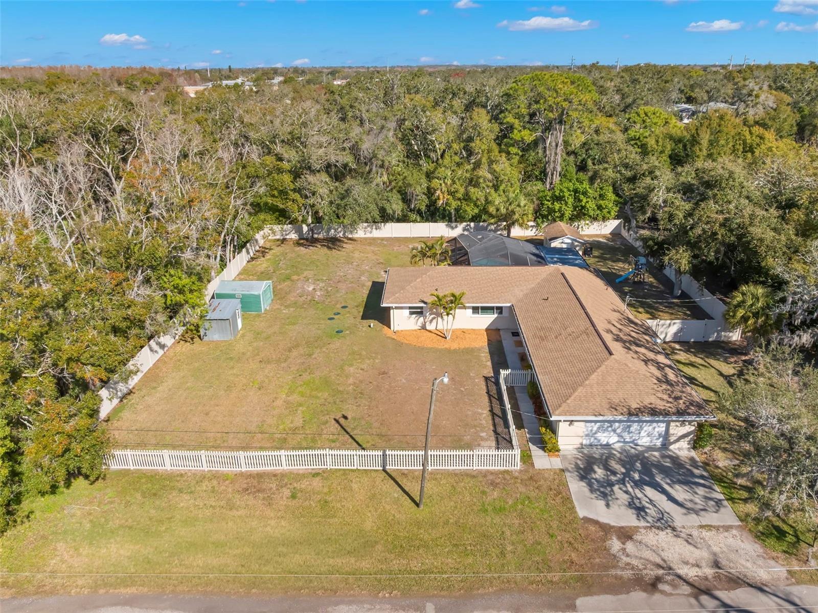 Single Family Residence in TARPON SPRINGS, FL - Daniel Dourado