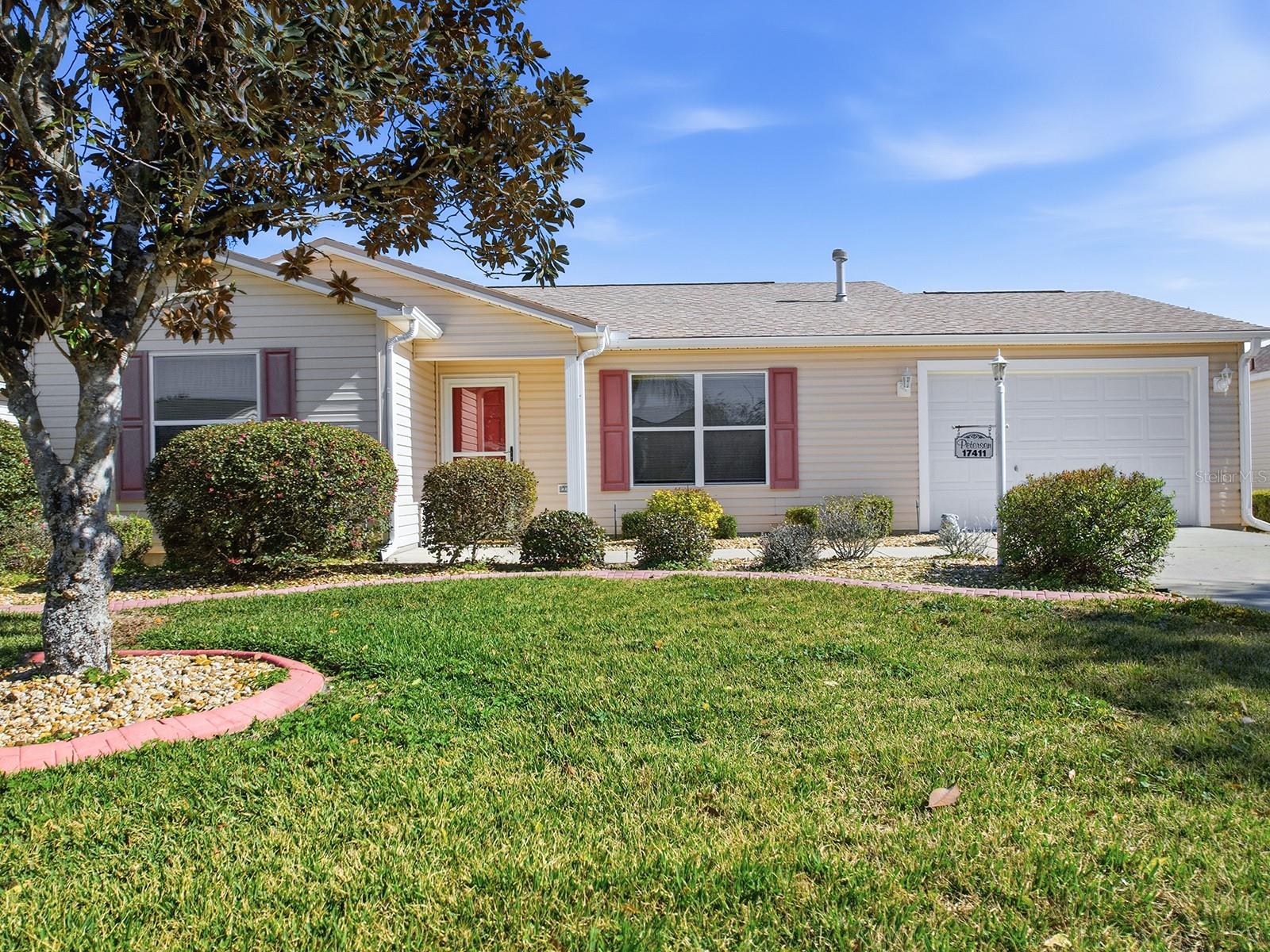 Single Family Residence em THE VILLAGES, FL - Daniel Dourado