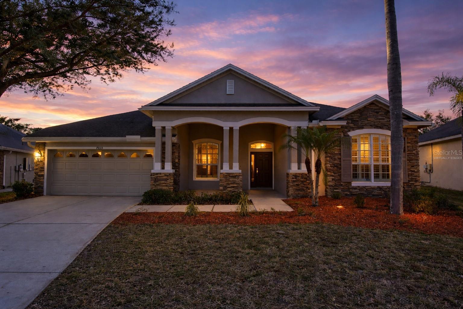 Single Family Residence in LAND O LAKES, FL - Daniel Dourado