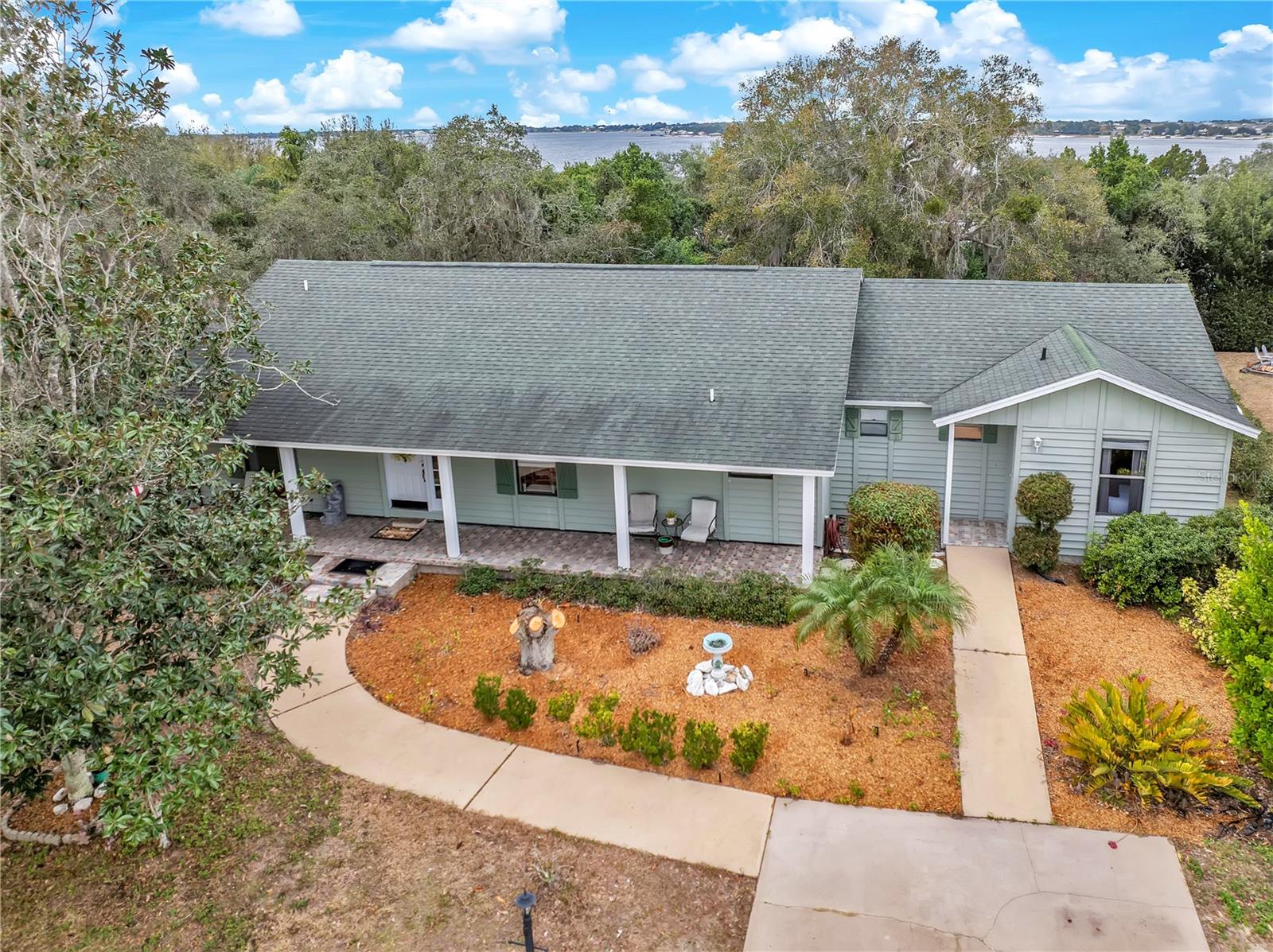 Single Family Residence in BABSON PARK, FL - Daniel Dourado