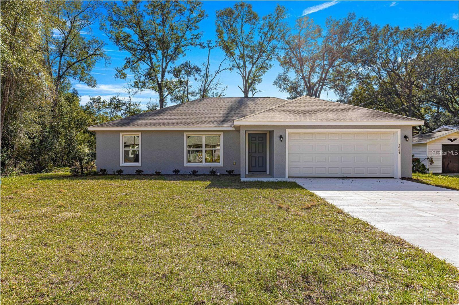 Single Family Residence in BELLEVIEW, FL - Daniel Dourado
