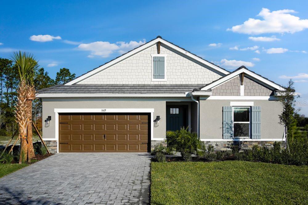 Single Family Residence in ZEPHYRHILLS, FL - Daniel Dourado