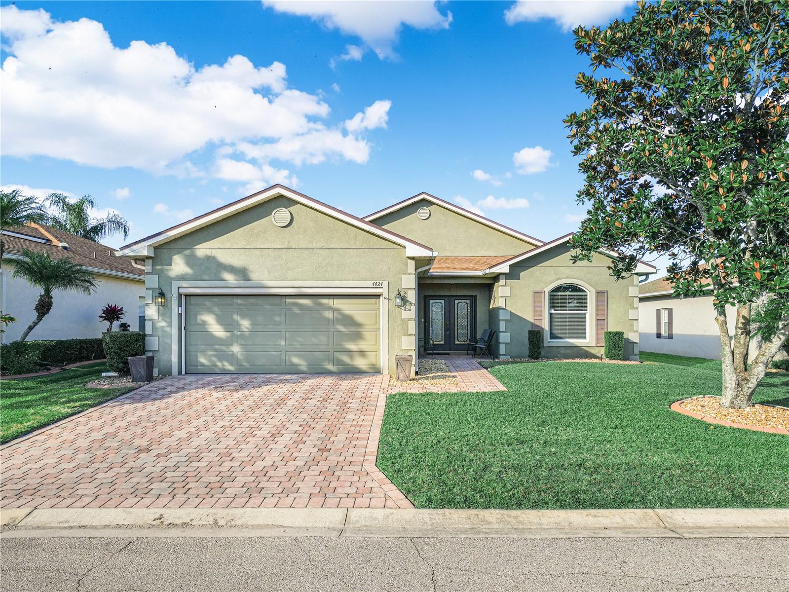Single Family Residence in LAKE WALES, FL - Daniel Dourado