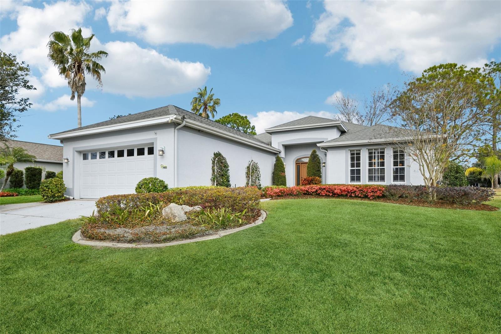 Single Family Residence in MOUNT DORA, FL - Daniel Dourado