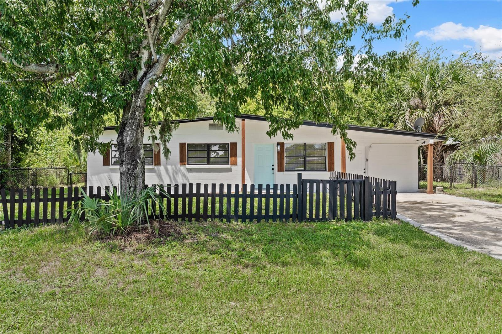 Single Family Residence in TITUSVILLE, FL - Daniel Dourado