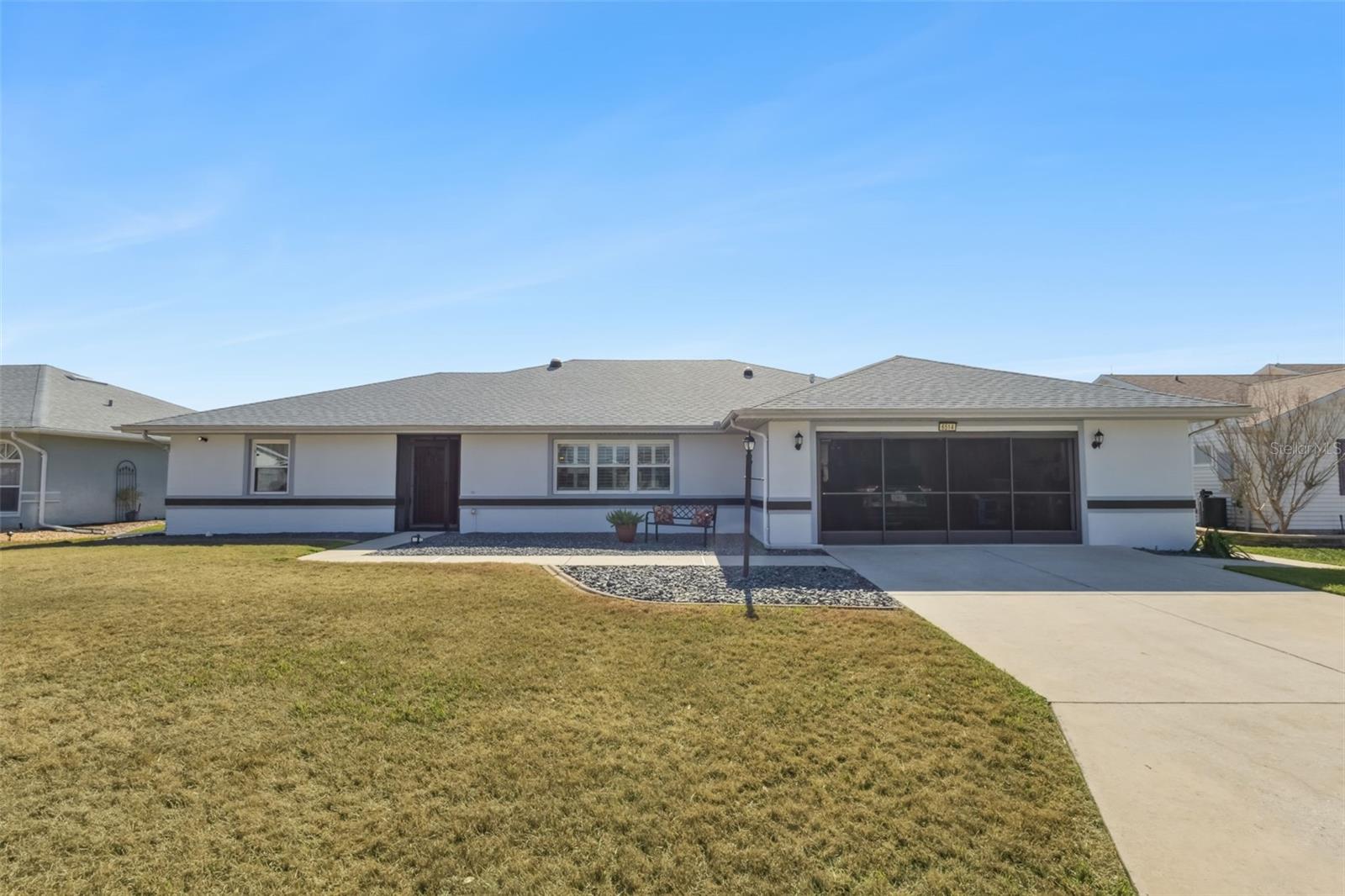 Single Family Residence in LEESBURG, FL - Daniel Dourado