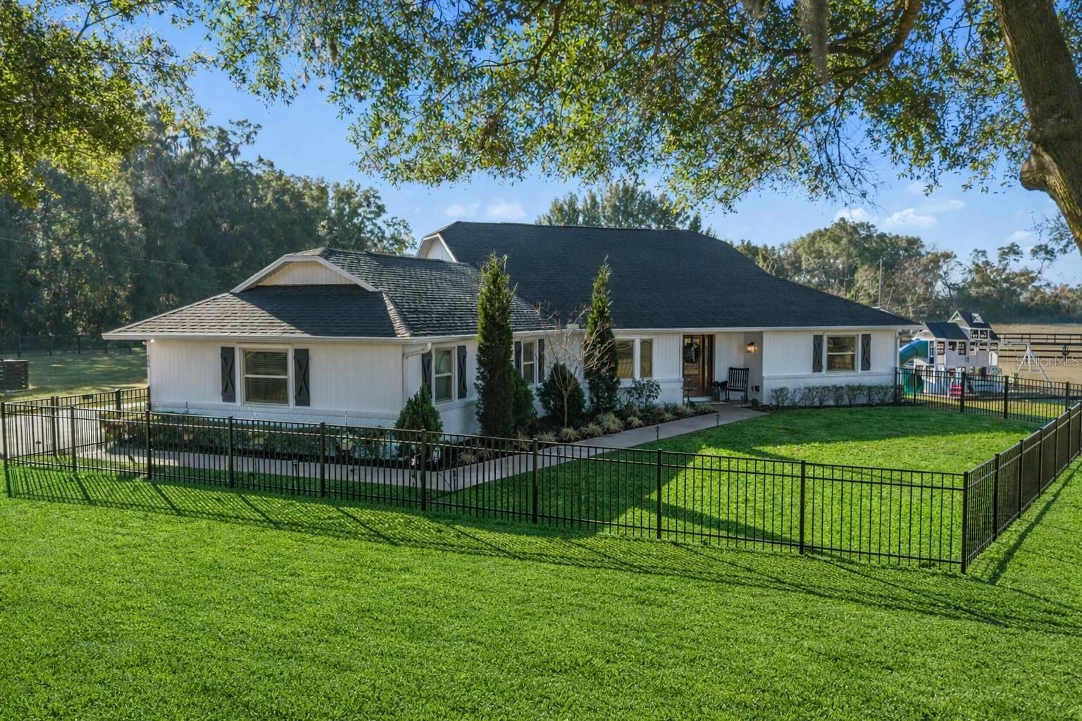 Single Family Residence in OCALA, FL - Daniel Dourado