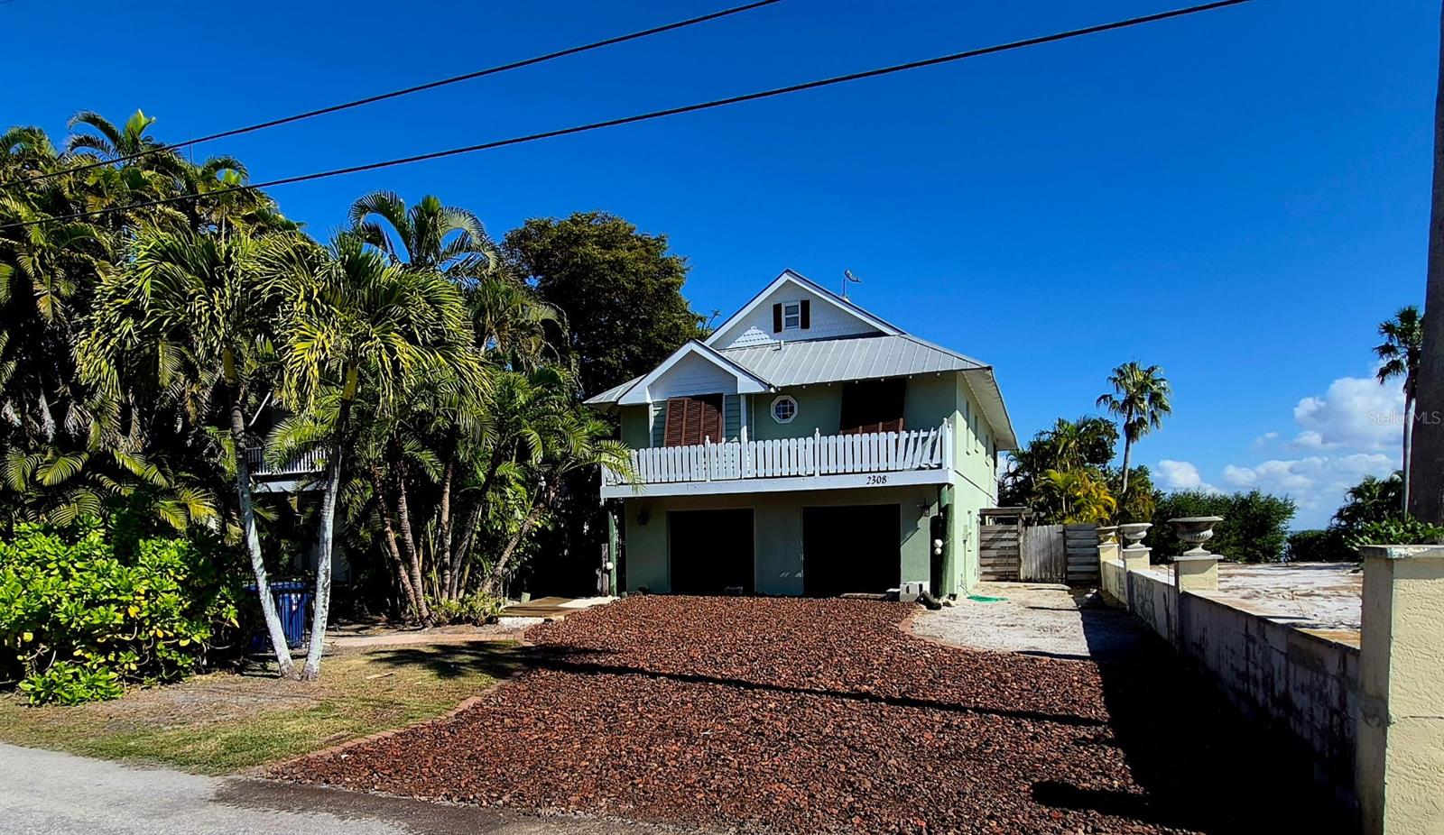 Single Family Residence em BRADENTON BEACH, FL - Daniel Dourado