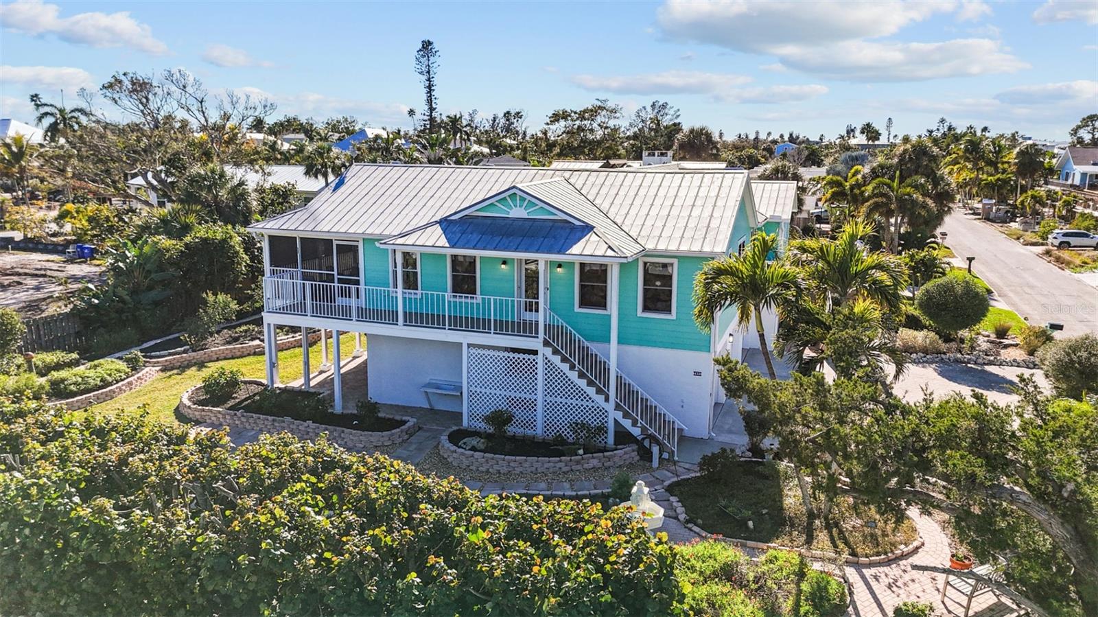 Single Family Residence in LONGBOAT KEY, FL - Daniel Dourado