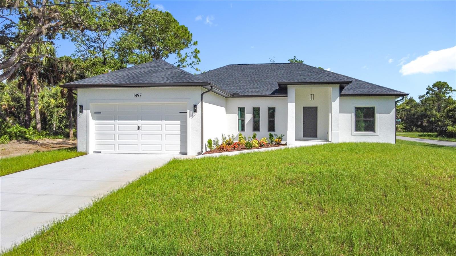 Single Family Residence in ENGLEWOOD, FL - Daniel Dourado