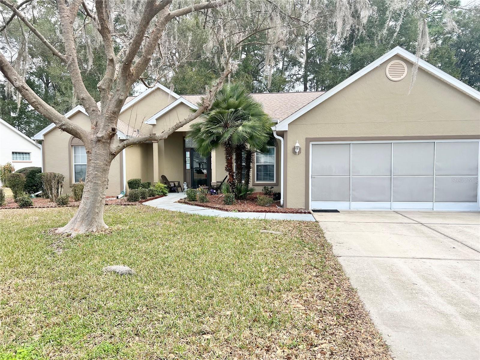 Single Family Residence in OCALA, FL - Daniel Dourado