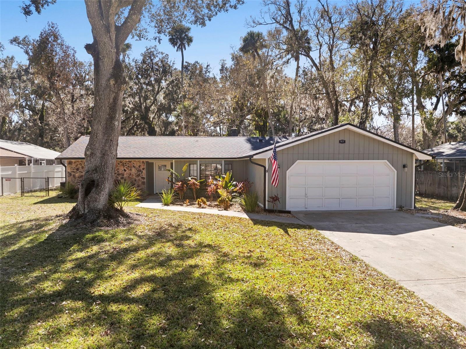 Single Family Residence in PORT ORANGE, FL - Daniel Dourado