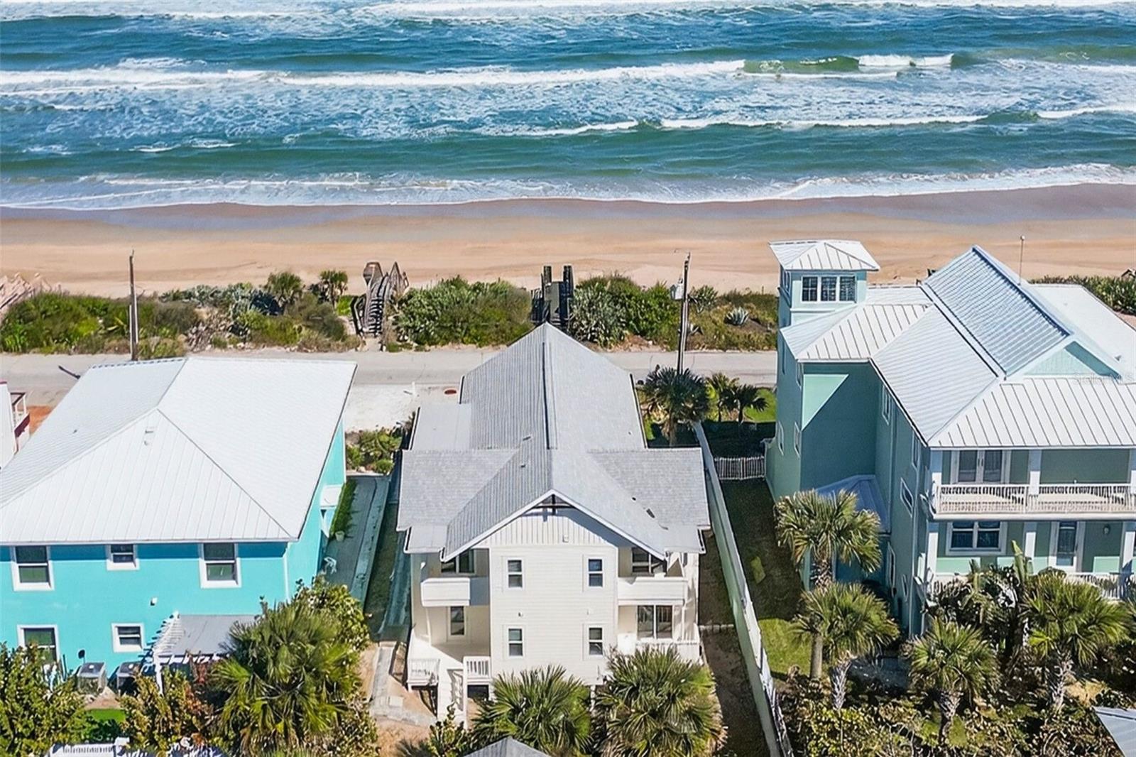 Single Family Residence in NEW SMYRNA BEACH, FL - Daniel Dourado