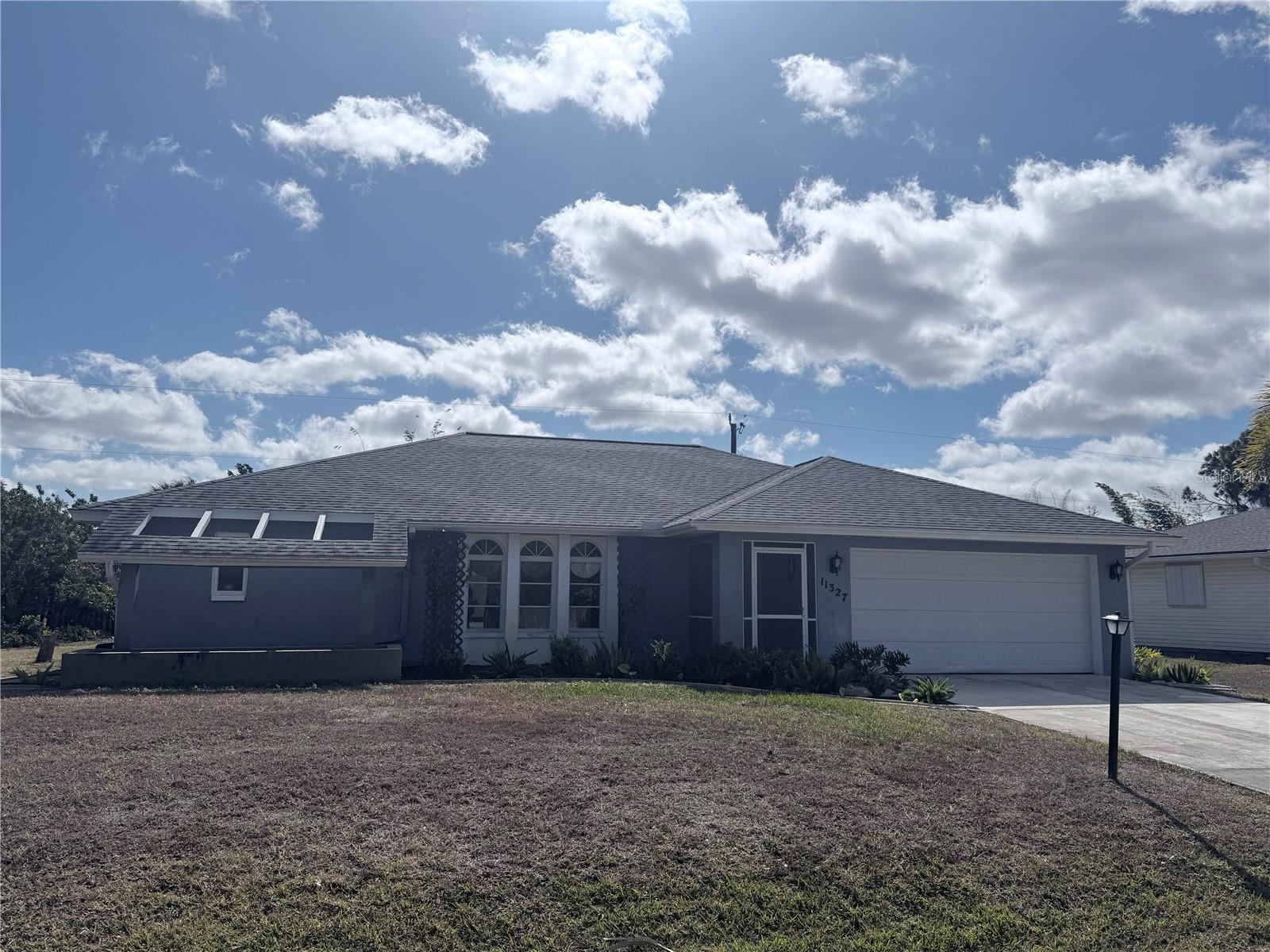 Single Family Residence in ENGLEWOOD, FL - Daniel Dourado
