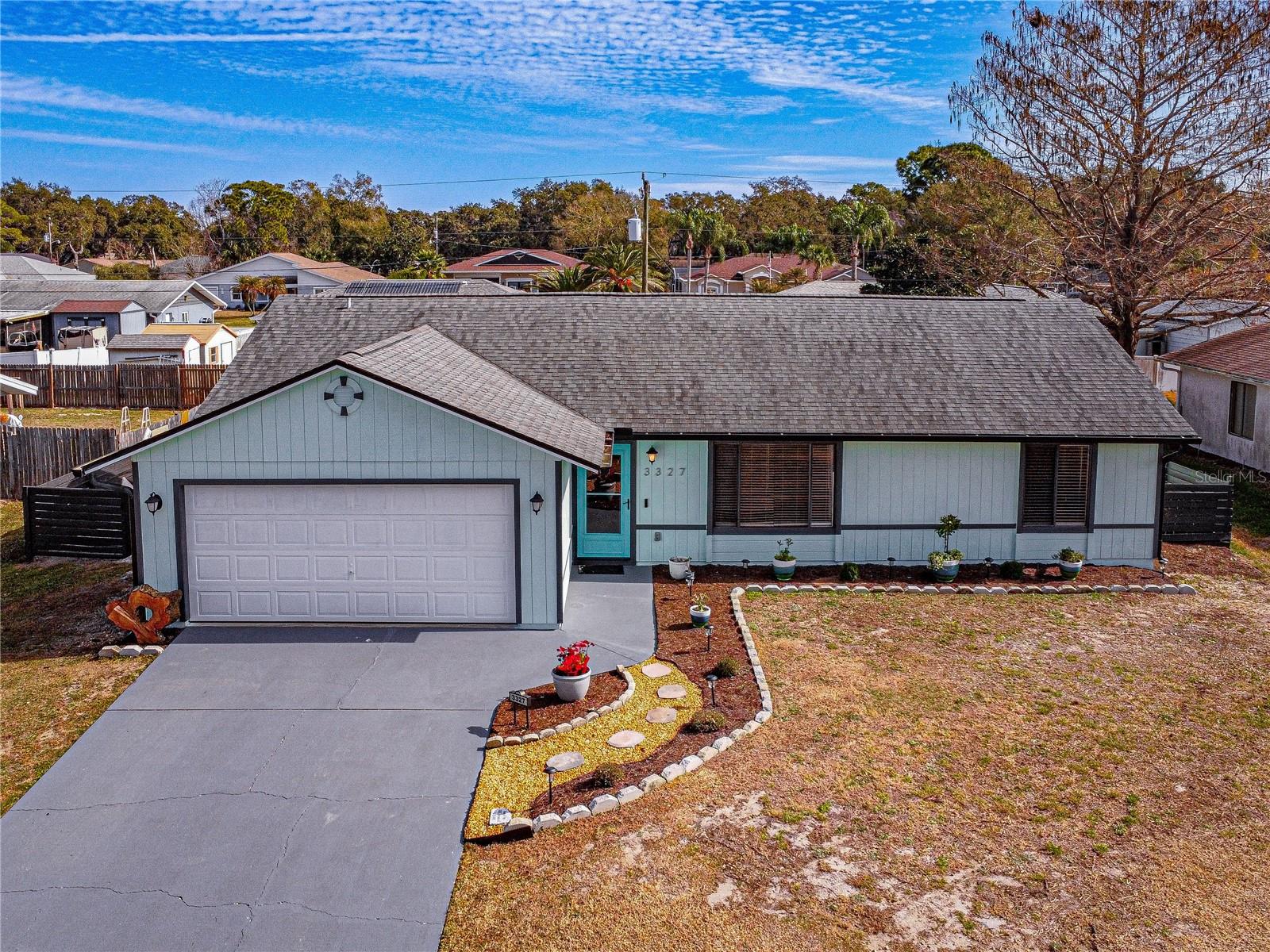 Single Family Residence in EDGEWATER, FL - Daniel Dourado