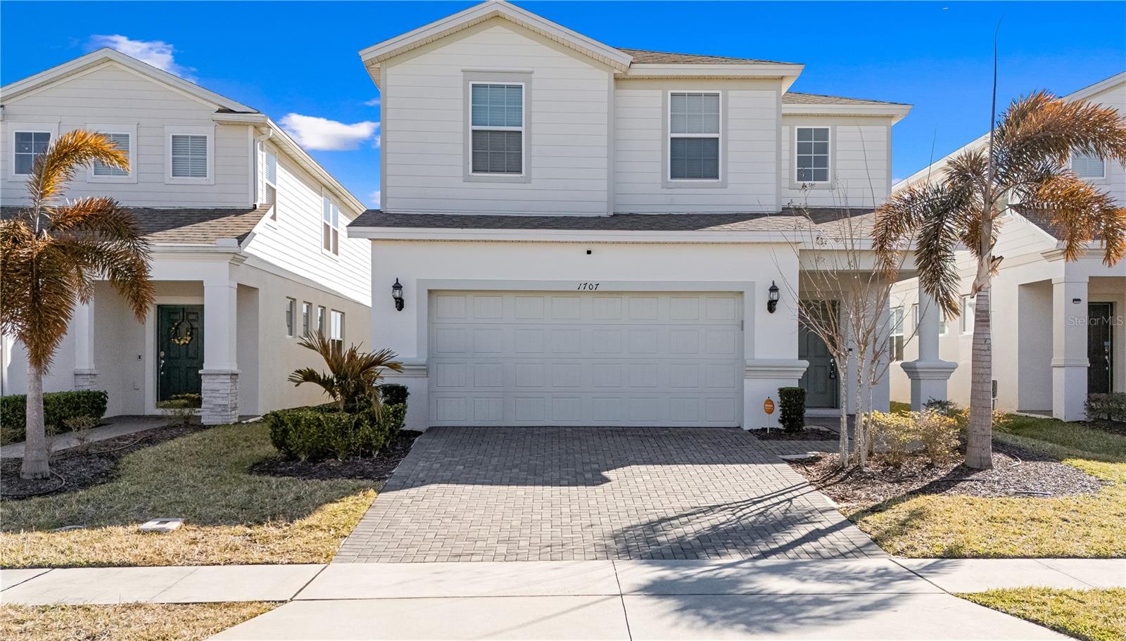 Single Family Residence in DAVENPORT, FL - Daniel Dourado