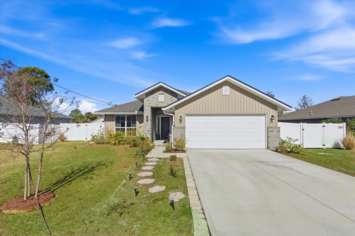 Single Family Residence em PALM COAST, FL - Daniel Dourado