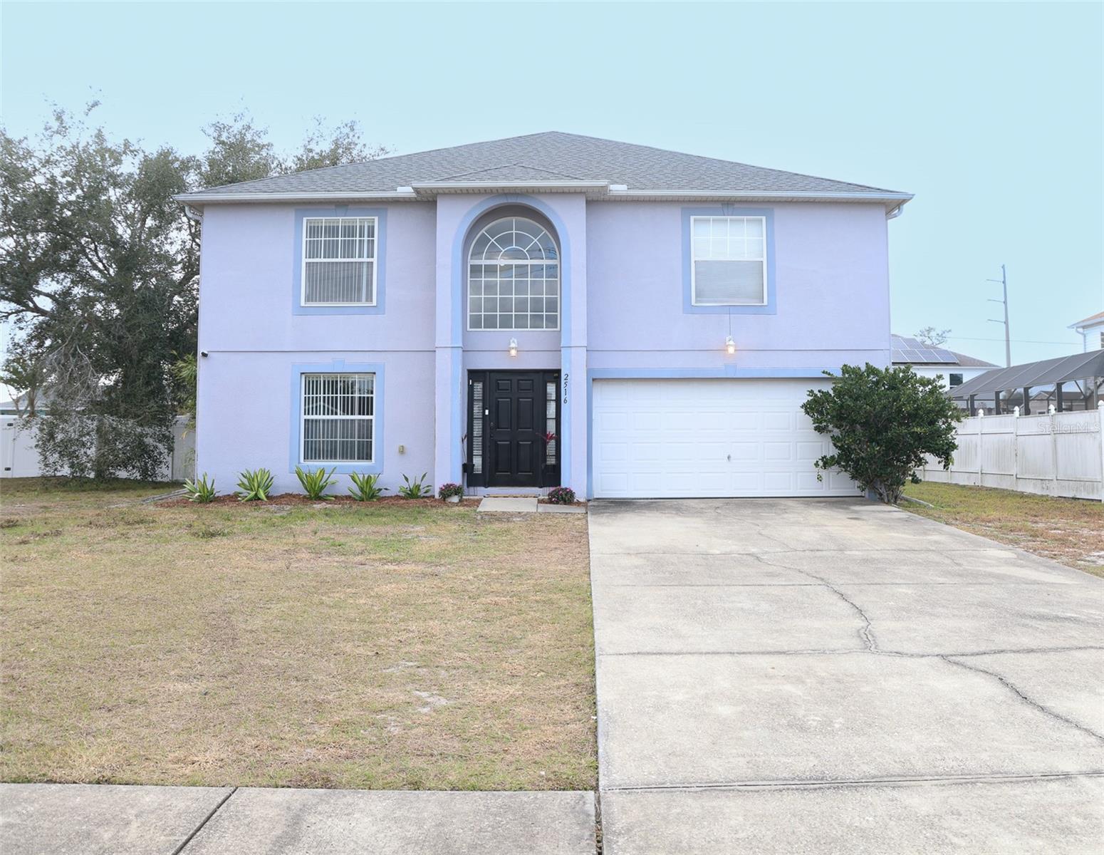 Single Family Residence in DELTONA, FL - Daniel Dourado