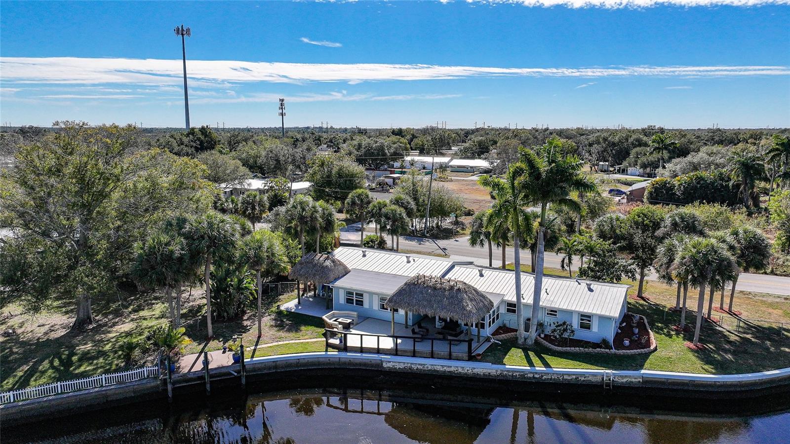 Single Family Residence em PUNTA GORDA, FL - Daniel Dourado