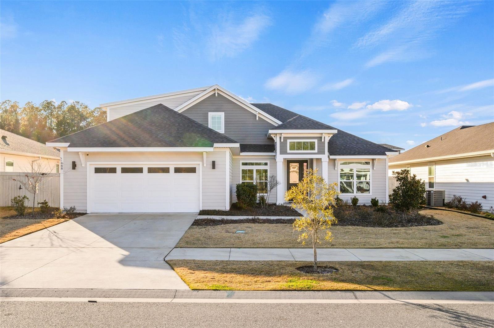 Single Family Residence em NEWBERRY, FL - Daniel Dourado