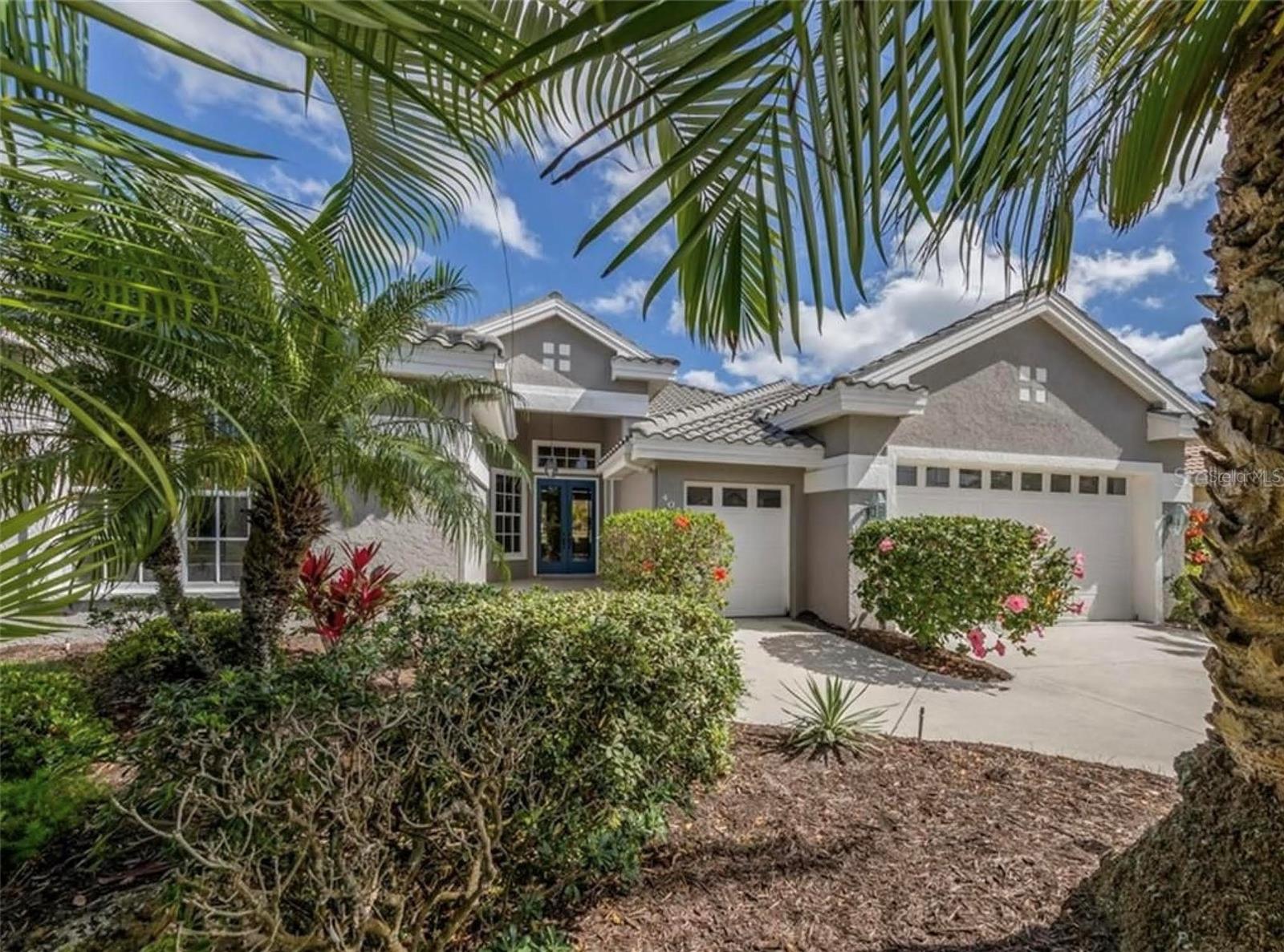 Single Family Residence in VENICE, FL - Daniel Dourado