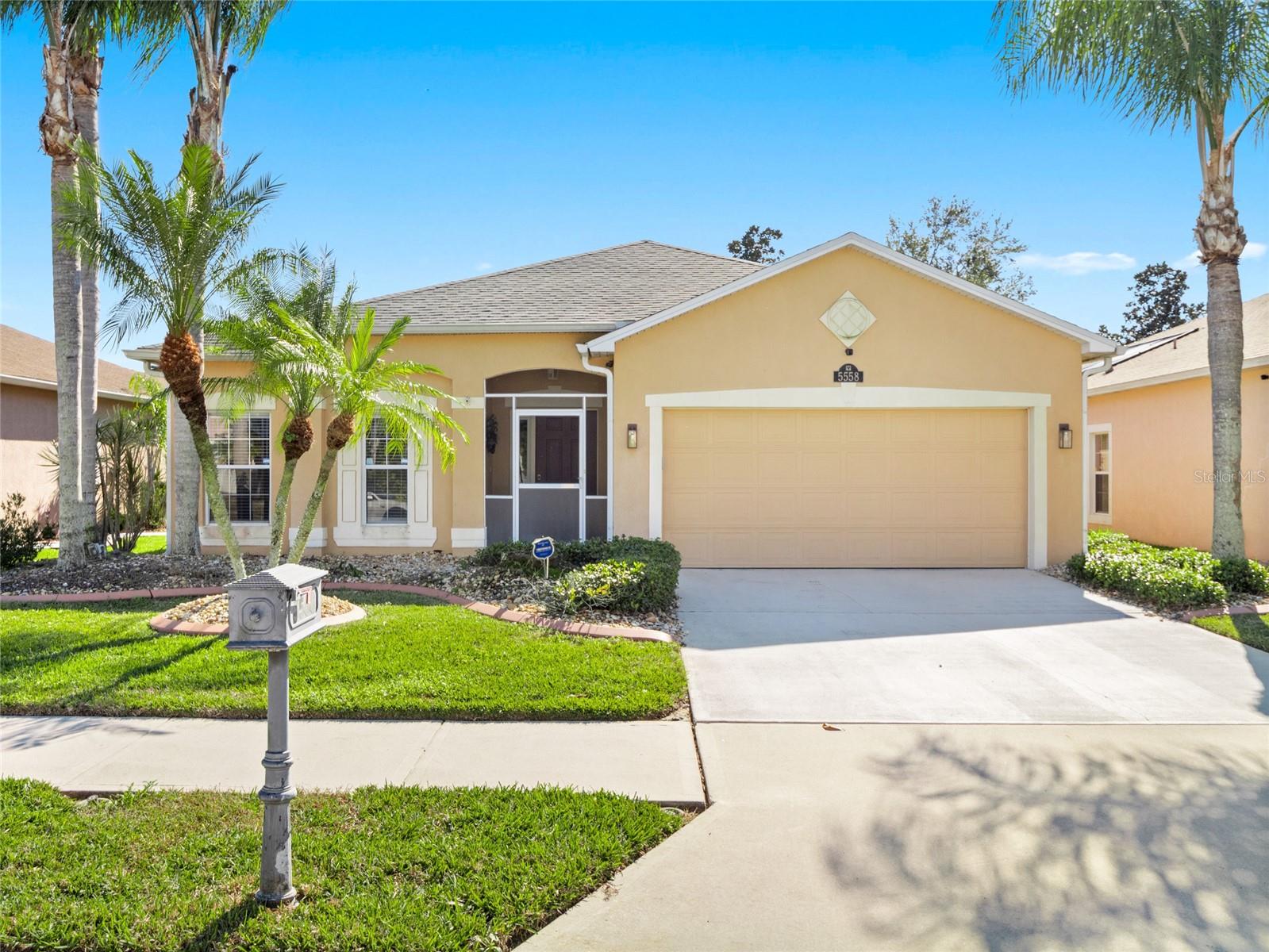 Single Family Residence em ROCKLEDGE, FL - Daniel Dourado