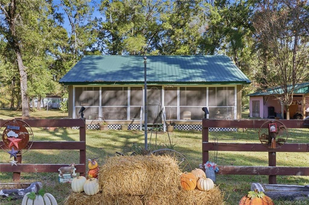 Single Family Residence em TRENTON, FL - Daniel Dourado