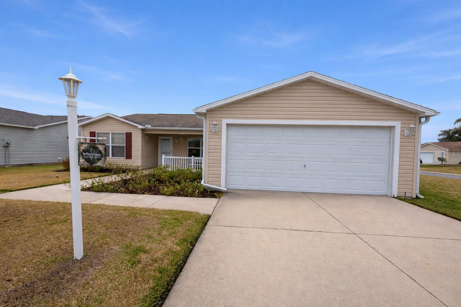 Single Family Residence em THE VILLAGES, FL - Daniel Dourado