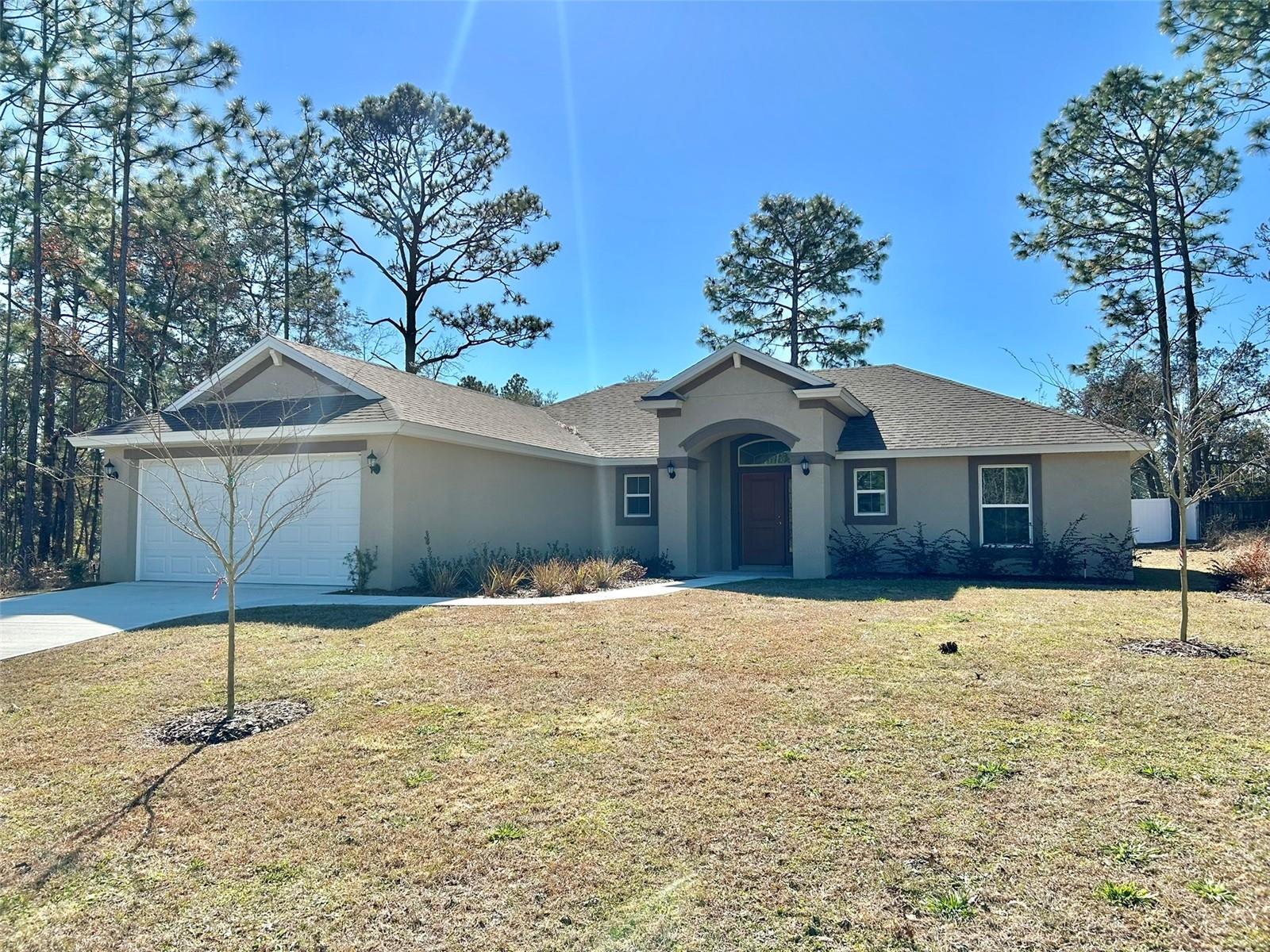 Single Family Residence em CITRUS SPRINGS, FL - Daniel Dourado