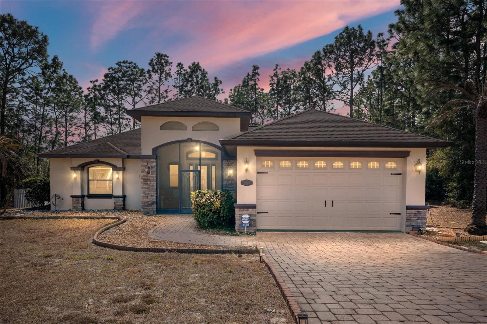 Single Family Residence em CITRUS SPRINGS, FL - Daniel Dourado