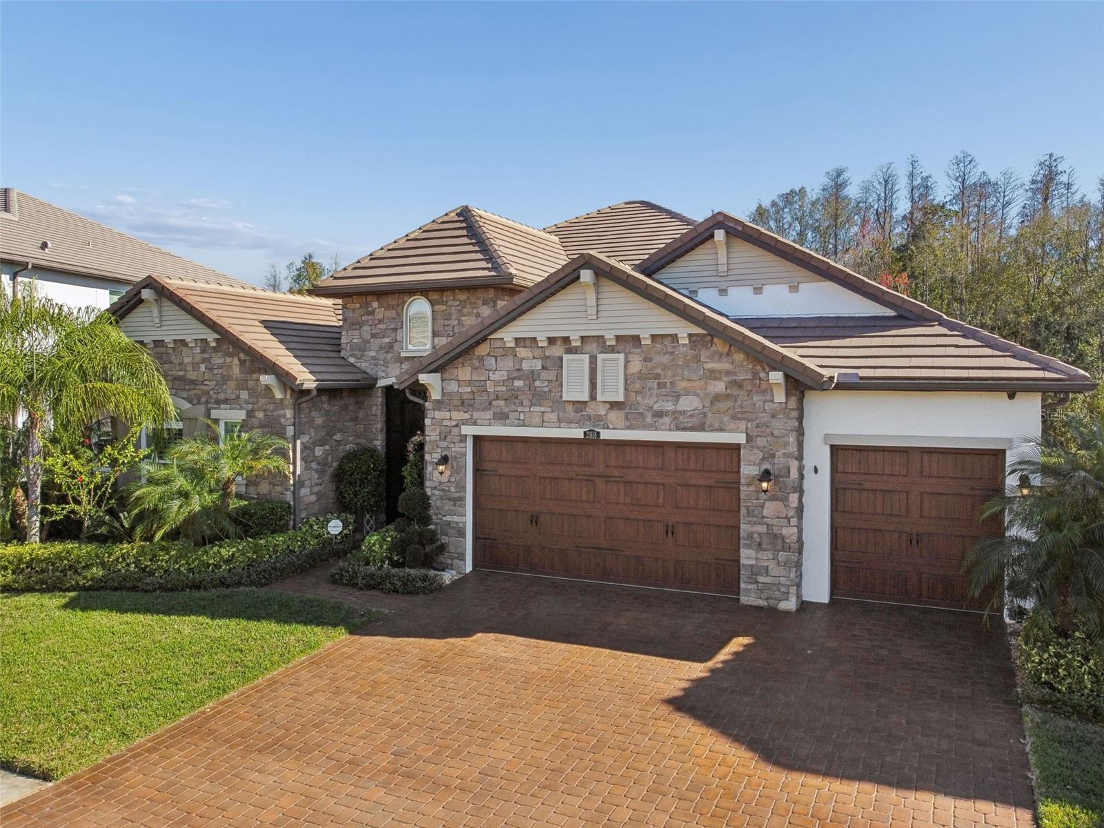 Single Family Residence em WESLEY CHAPEL, FL - Daniel Dourado