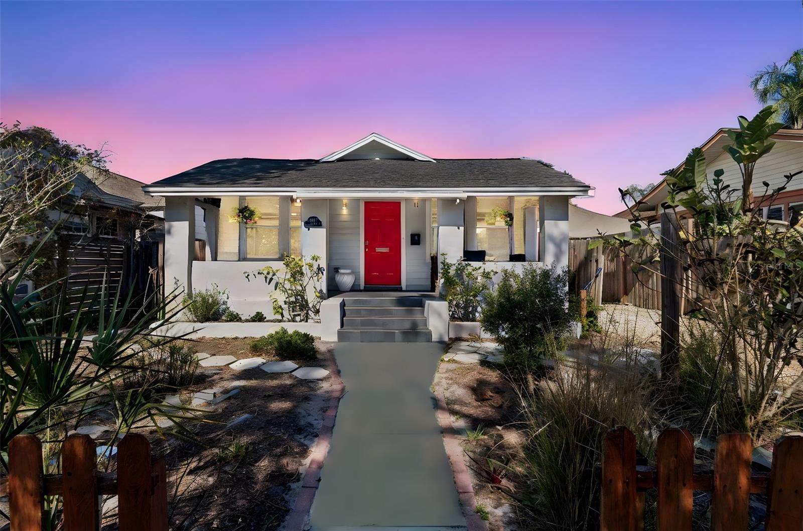 Single Family Residence em ST PETERSBURG, FL - Daniel Dourado