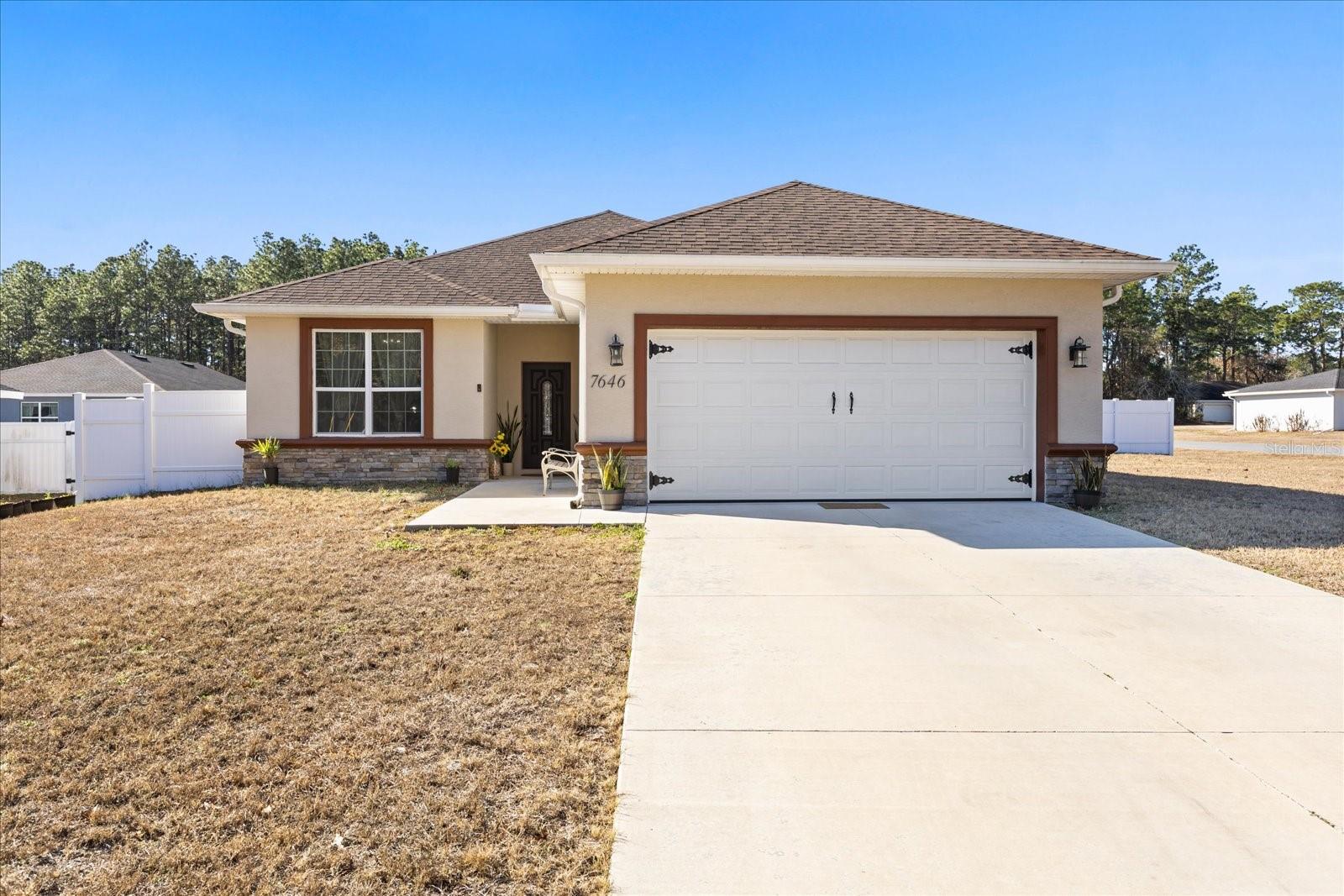 Single Family Residence in OCALA, FL - Daniel Dourado