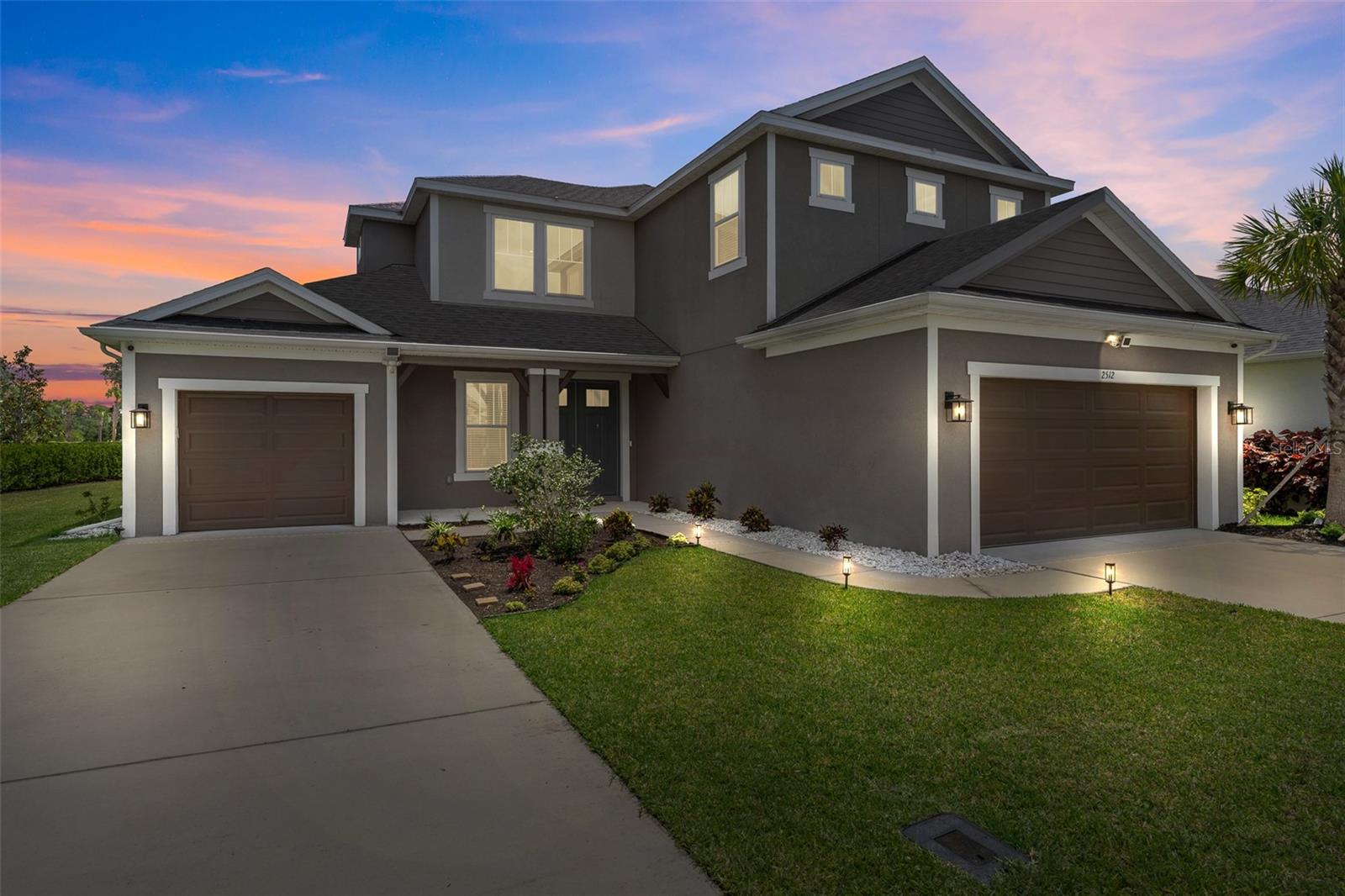 Single Family Residence em WESLEY CHAPEL, FL - Daniel Dourado