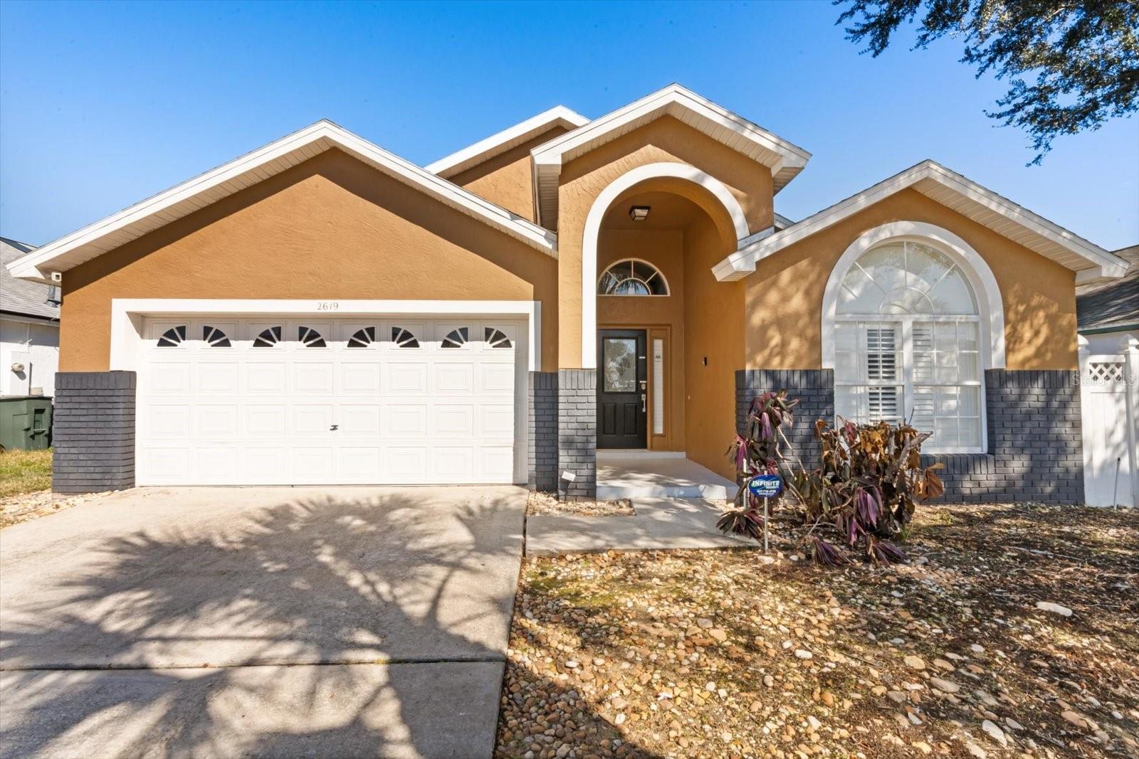 Single Family Residence em KISSIMMEE, FL - Daniel Dourado