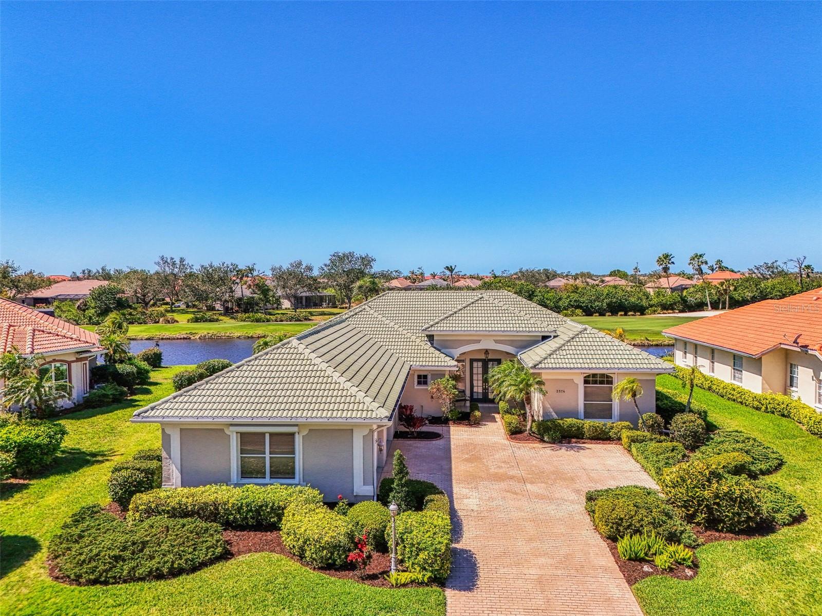 Single Family Residence in PORT CHARLOTTE, FL - Daniel Dourado