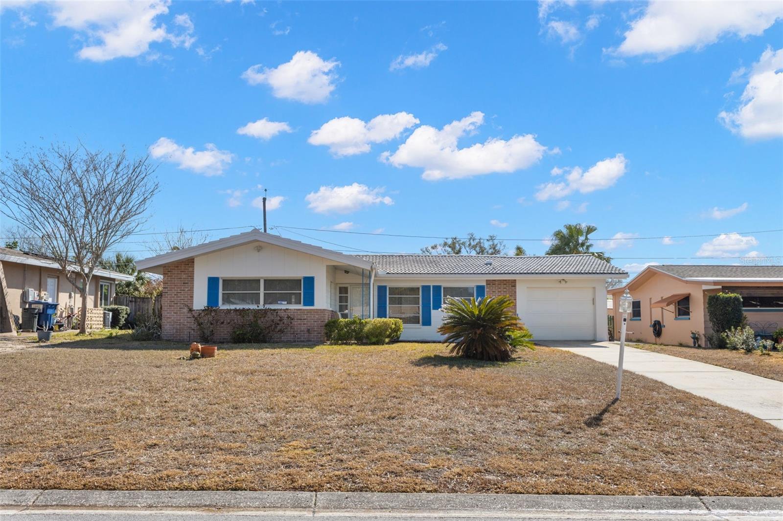 Single Family Residence in CLEARWATER, FL - Daniel Dourado