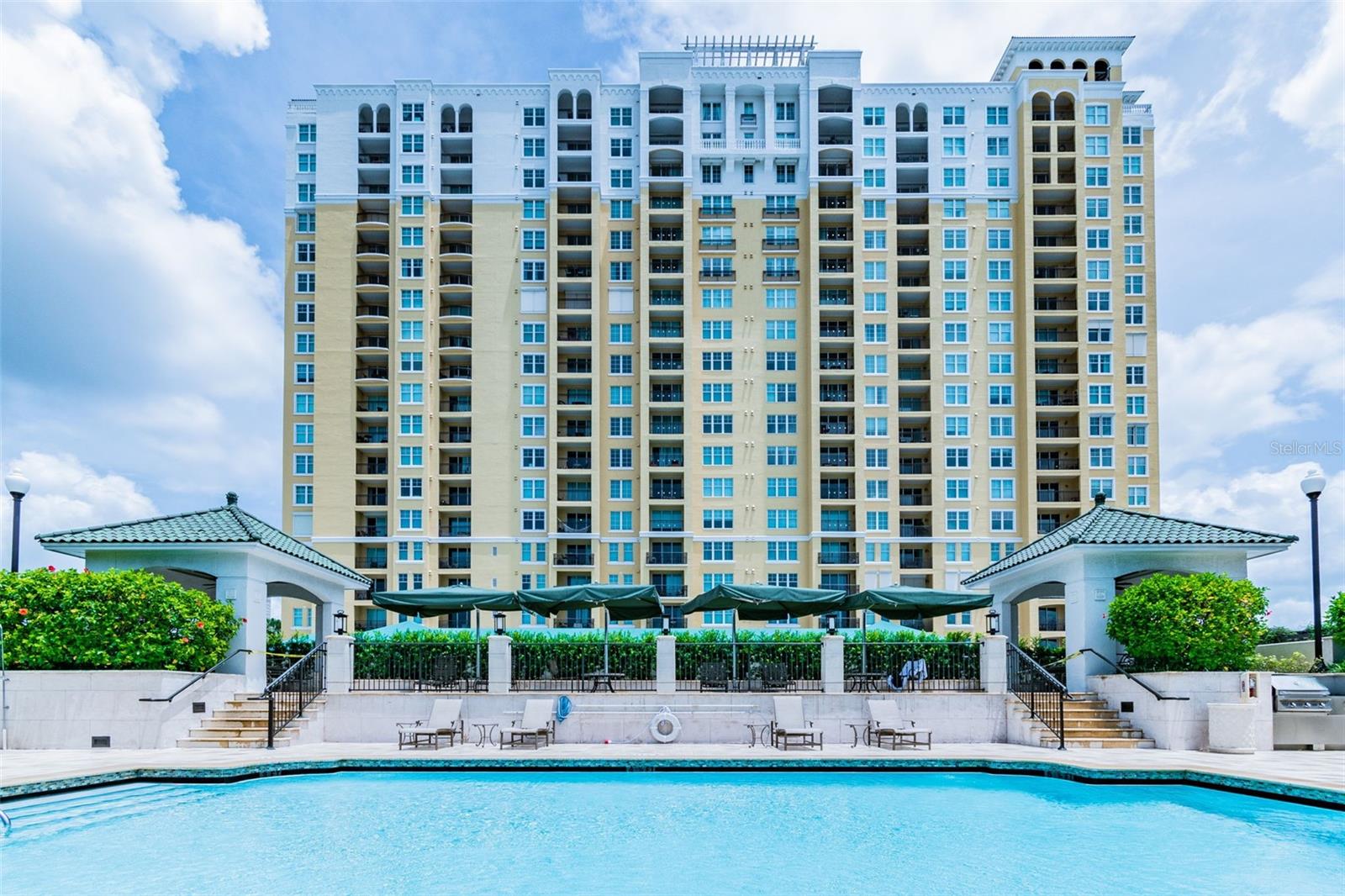 Condominium em TAMPA, FL - Daniel Dourado