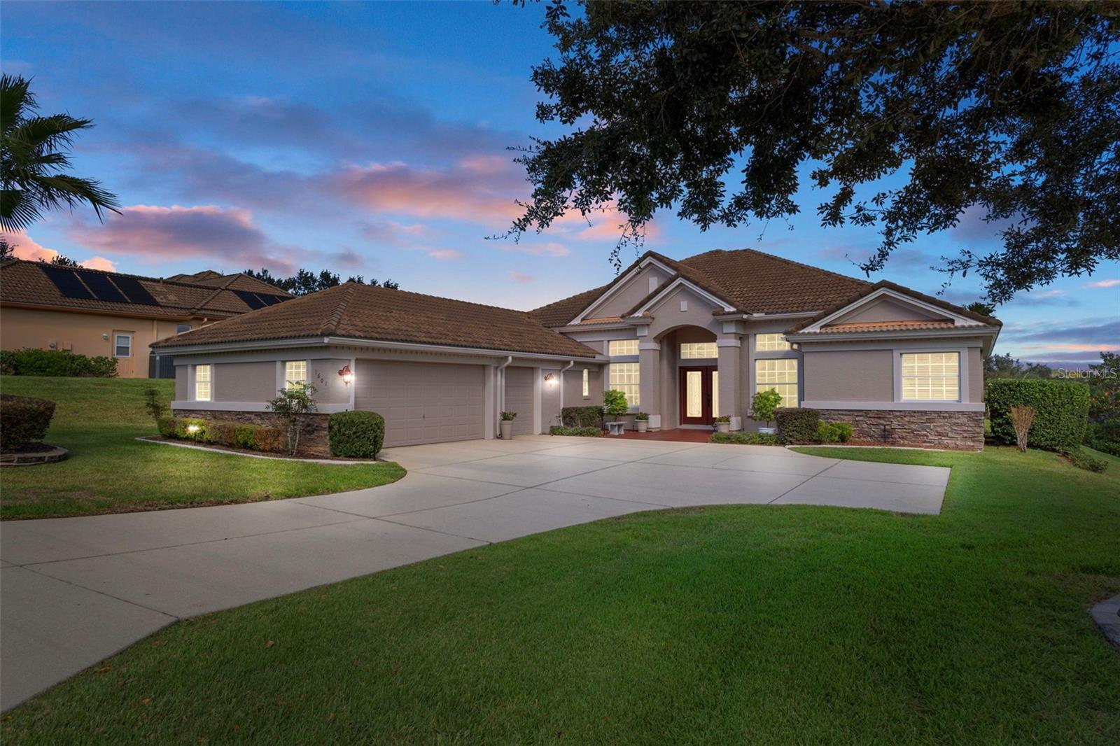 Single Family Residence in HERNANDO, FL - Daniel Dourado